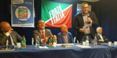 A Torre Annunziata per sostenere Forza Italia e il candidato sindaco Ciro Alfieri