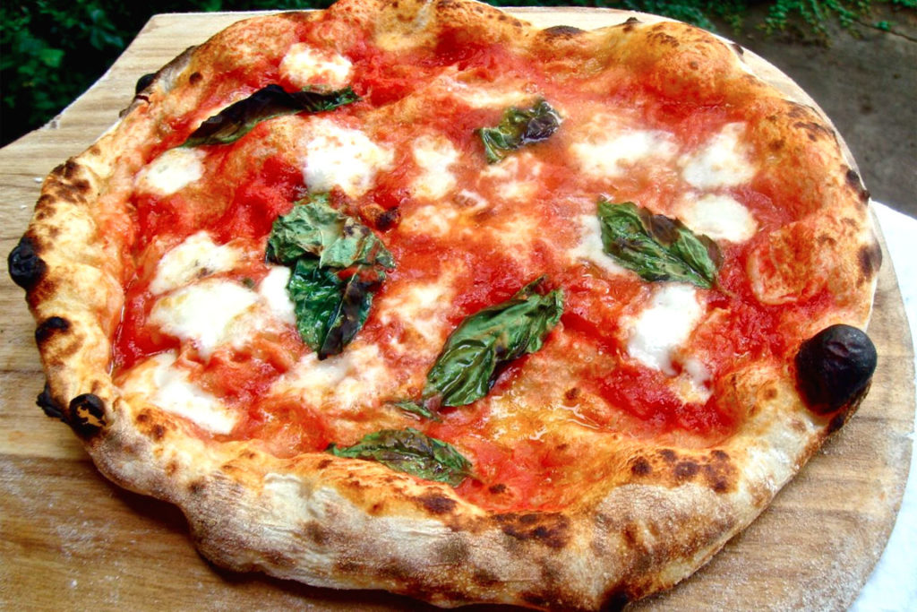 Una proposta di legge per istituire la giornata regionale della pizza napoletana